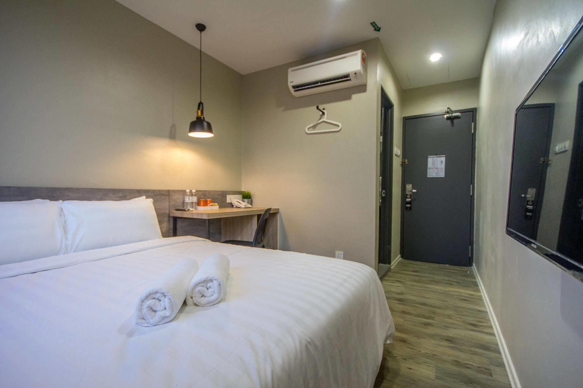 Chariton Hotel Alma Bukit Mertajam Exteriör bild