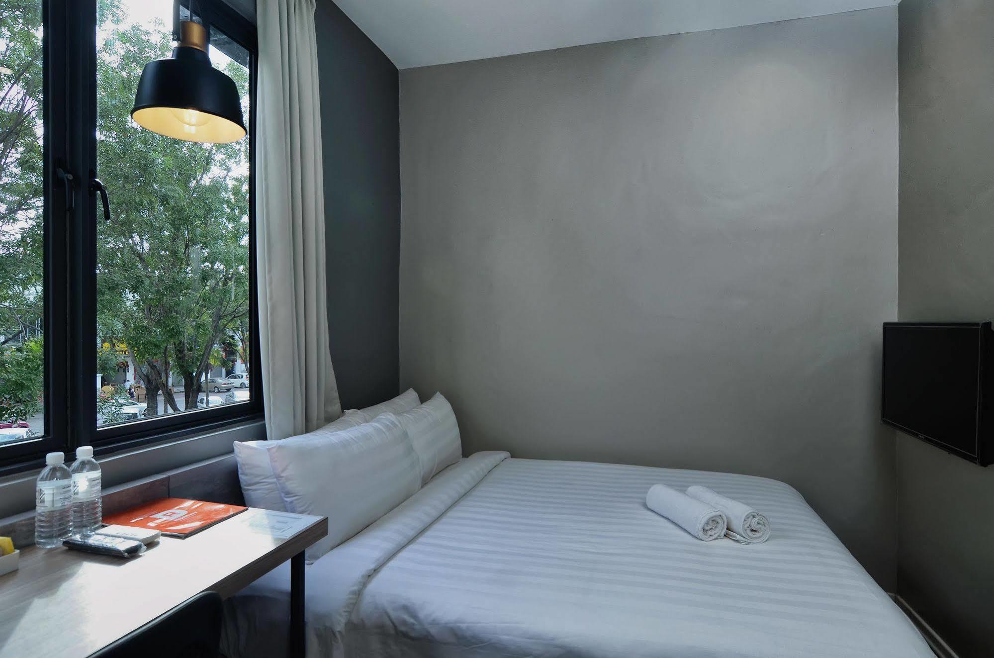Chariton Hotel Alma Bukit Mertajam Exteriör bild
